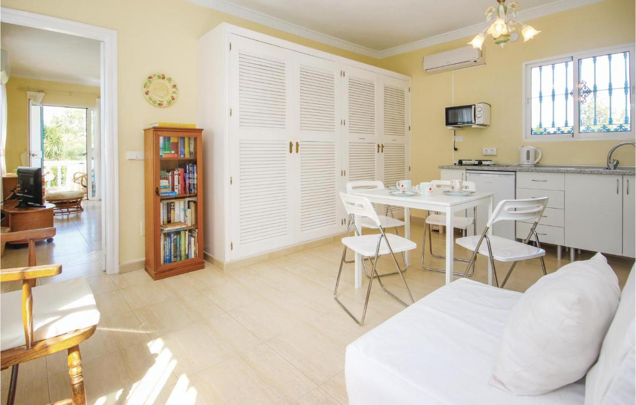 Gorgeous Apartment In Urb El Chaparral With Wifi Ла-Кала-де-Михас Экстерьер фото